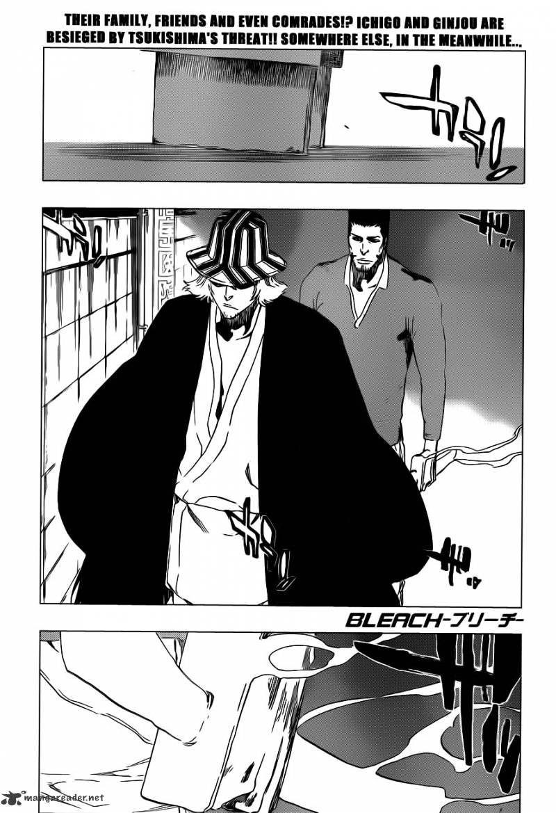 Bleach Chapter 454 : Two People Under The Moonlight - Picture 1
